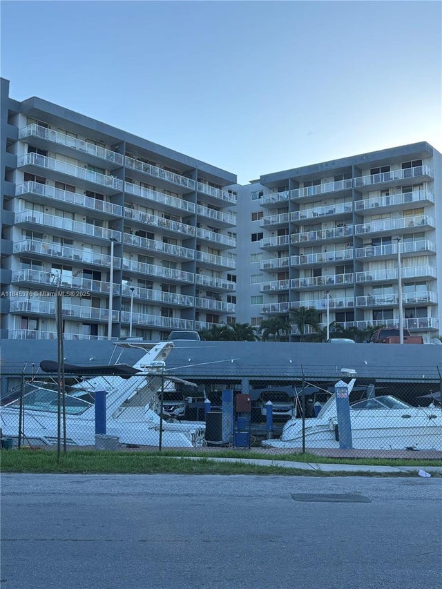 3 of 41 - 1800 Nw 24th Ave 205, Miami, FL