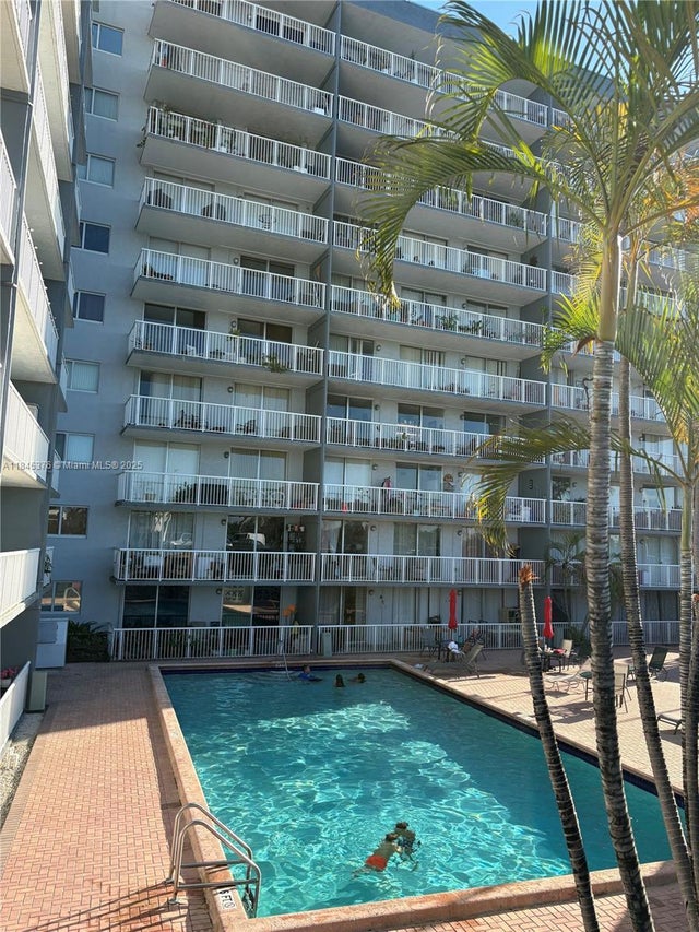 4 of 41 - 1800 Nw 24th Ave 205, Miami, FL