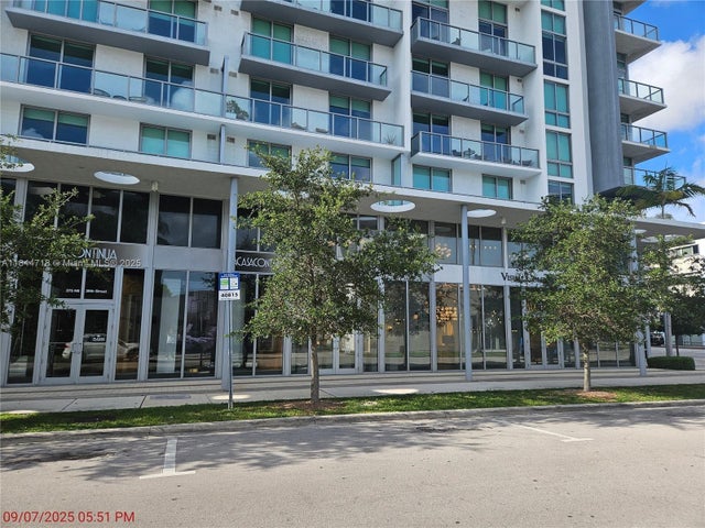 1 of 22 - 3900 Biscayne Blvd N-815, Miami, FL