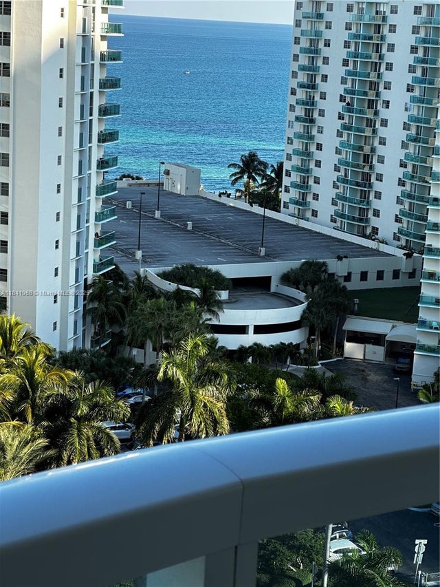 2 of 36 - 3800 S Ocean Dr 1518, Hollywood, FL