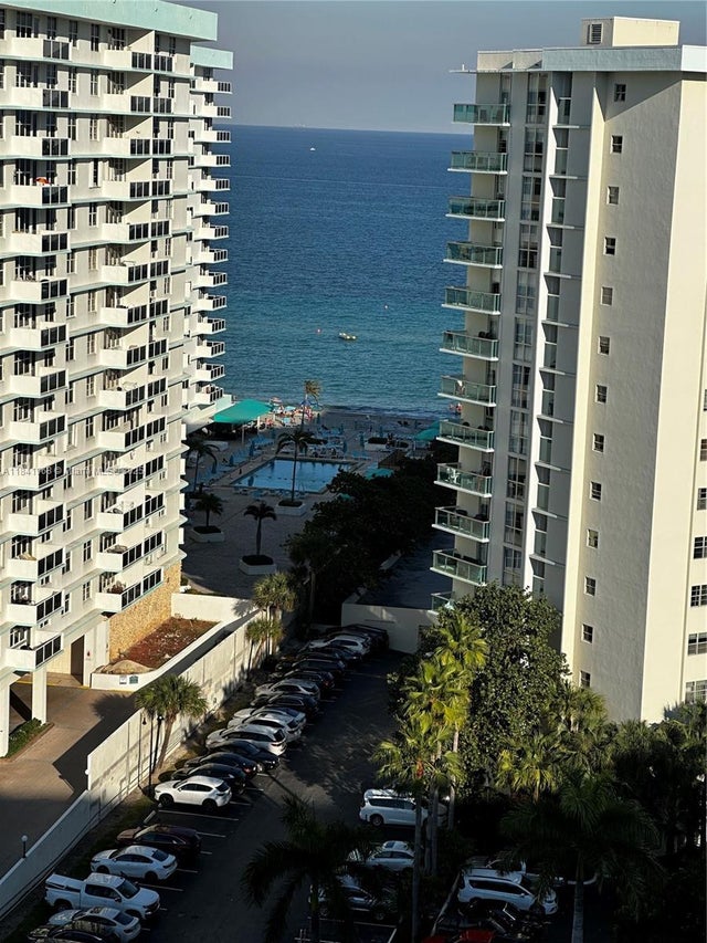 4 of 36 - 3800 S Ocean Dr 1518, Hollywood, FL