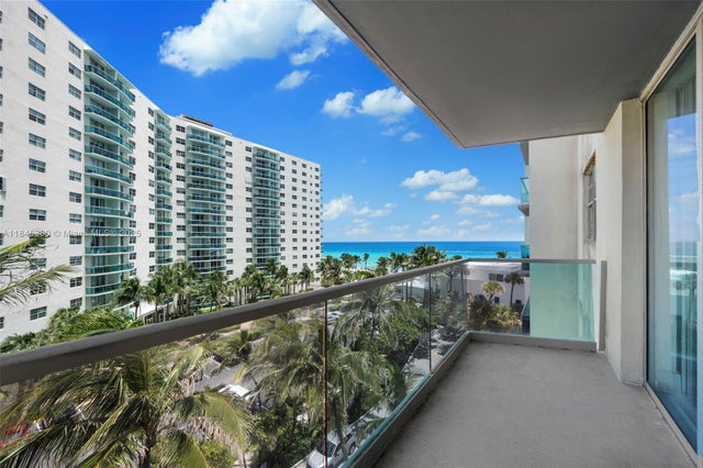 2 of 20 - 4001 S Ocean Dr 6m, Hollywood, FL