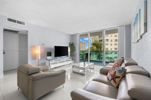 4 of 20 - 4001 S Ocean Dr 6m, Hollywood, FL