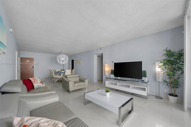 5 of 20 - 4001 S Ocean Dr 6m, Hollywood, FL
