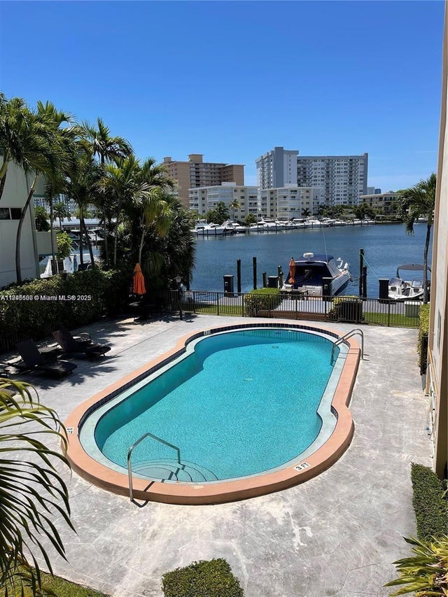 4 of 19 - 2420 Diana Dr 203, Hallandale Beach, FL