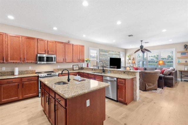 5 of 38 - 8864 Maple Hill Ct, Boynton Beach, FL