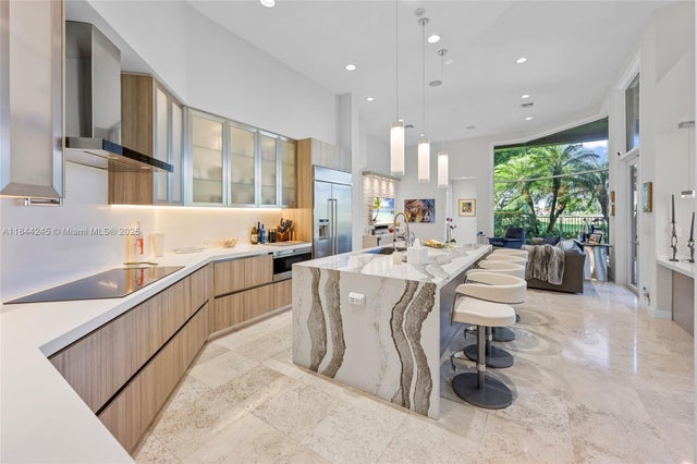 4 of 43 - 2508 Princeton Ct, Weston, FL