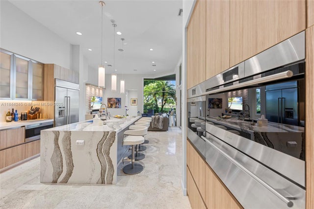 5 of 43 - 2508 Princeton Ct, Weston, FL