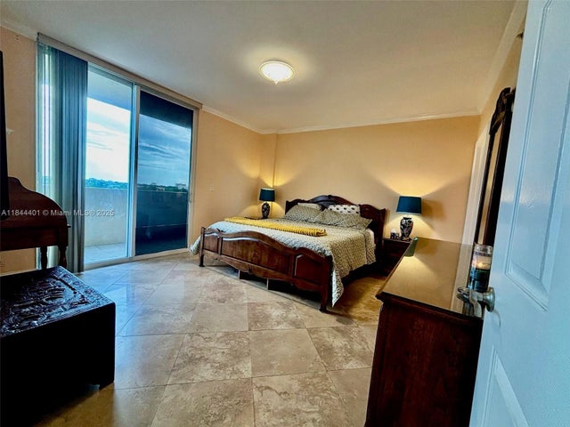 3 of 61 - 2425 Sw 27th Ave 701, Miami, FL