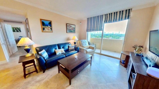 4 of 61 - 2425 Sw 27th Ave 701, Miami, FL