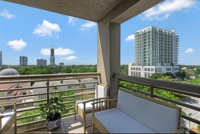 5 of 11 - 2400 Sw 3rd Ave 802, Miami, FL