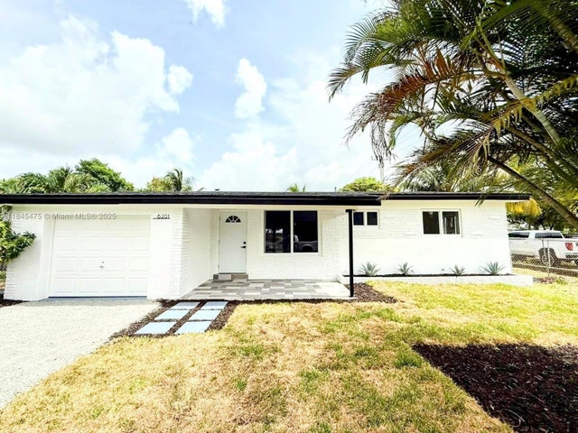 1 of 29 - 6201 Sw 20th Ct, Miramar, FL