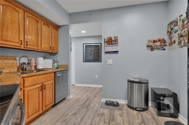 5 of 31 - 4242 Nw 2nd St 804, Miami, FL