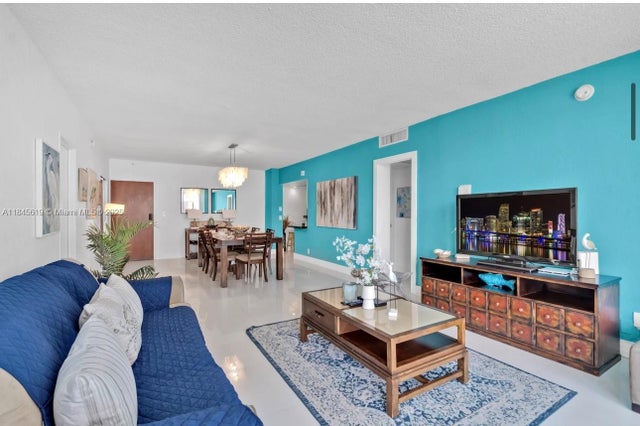 2 of 42 - 4001 S Ocean Dr 7b, Hollywood, FL