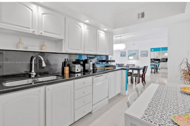 3 of 42 - 4001 S Ocean Dr 7b, Hollywood, FL