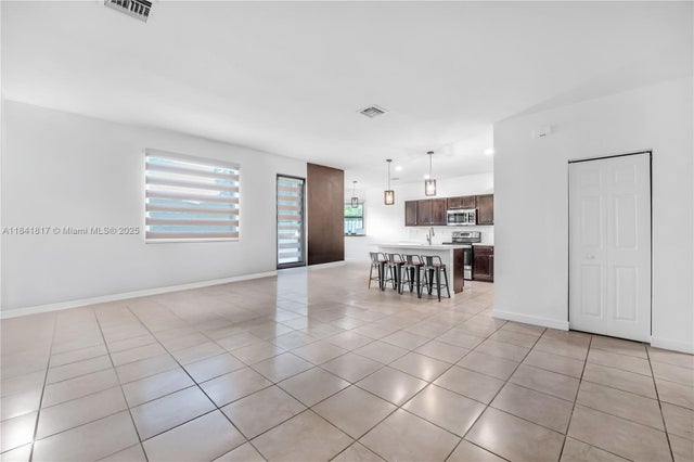 5 of 42 - 643 Se 37th Ter, Homestead, FL