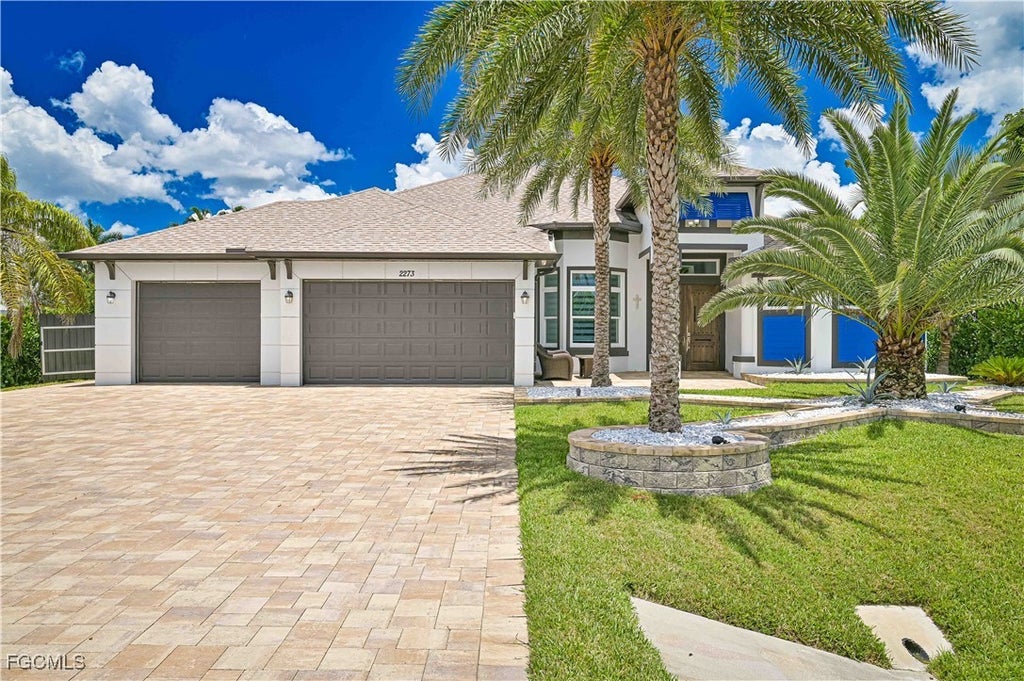 2273 Crystal Dr, FORT MYERS