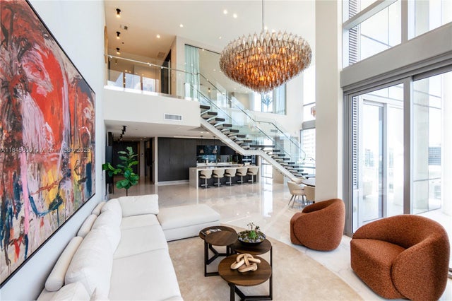 3 of 54 - 851 Ne 1st Ave 4611, Miami, FL