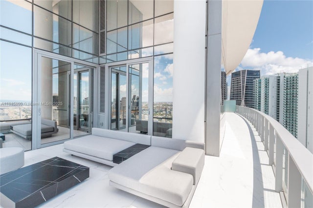 4 of 54 - 851 Ne 1st Ave 4611, Miami, FL