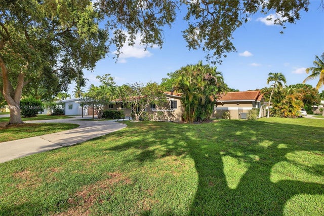 5 of 62 - 4000 Ne 22nd Ave, Lighthouse Point, FL