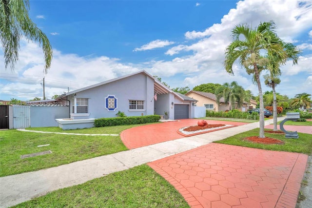4 of 44 - 13430 Sw 25th St, Miami, FL