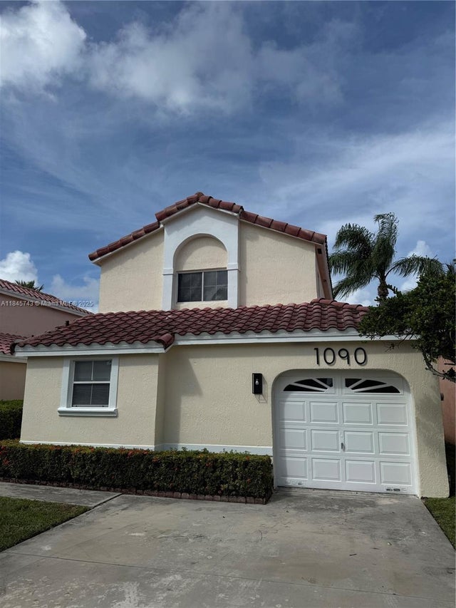 1 of 35 - 1090 Se 6th Ave, Dania Beach, FL