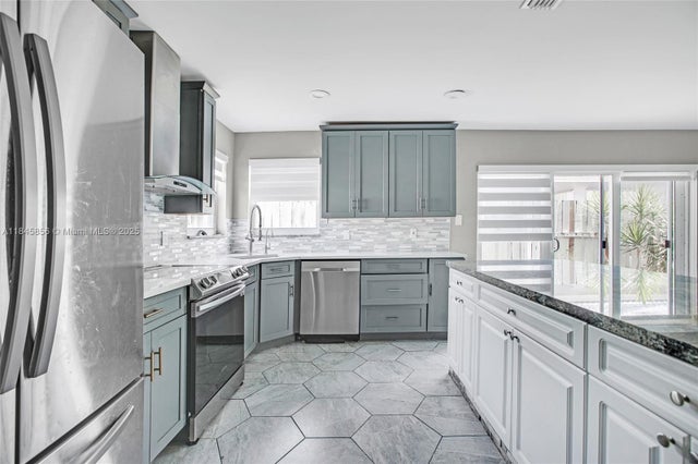 2 of 25 - 5498 Nw 45th Way, Coconut Creek, FL