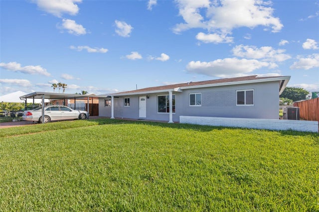 2 of 32 - 10471 Sw 141st Dr, Miami, FL