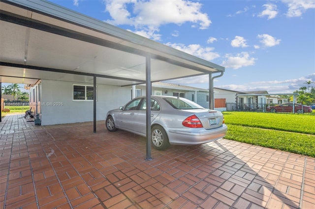 3 of 32 - 10471 Sw 141st Dr, Miami, FL