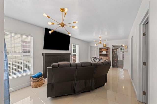 1 of 41 - 3151 Nw 59th St, Miami, FL