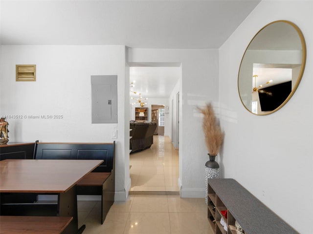 3 of 41 - 3151 Nw 59th St, Miami, FL