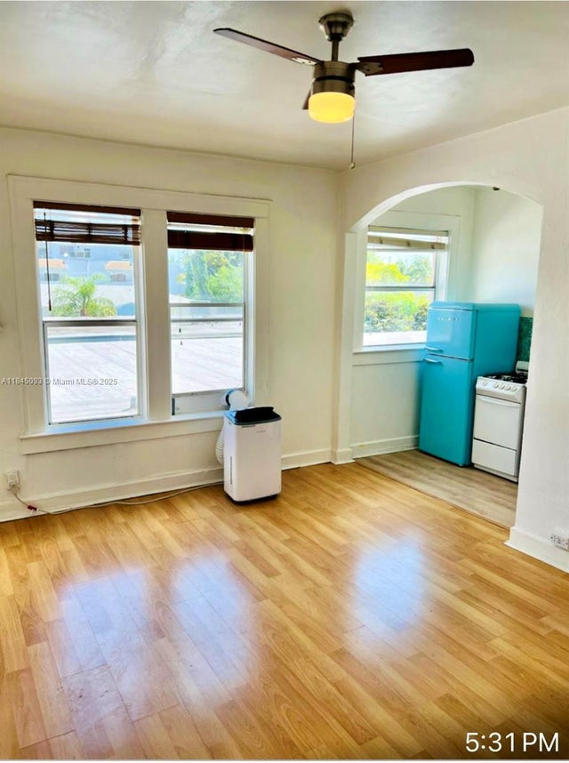 1 of 5 - 642 Michigan Ave 24, Miami Beach, FL