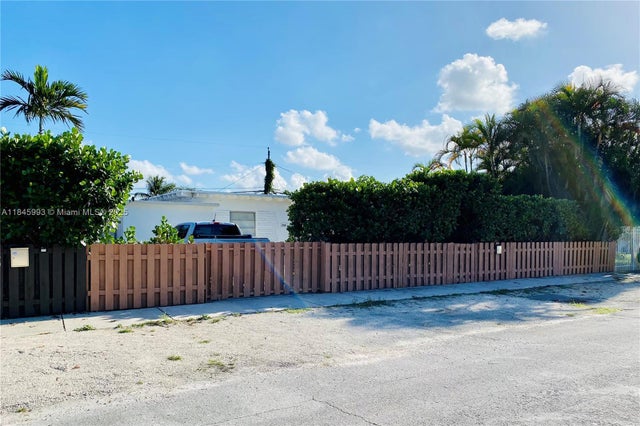 2 of 30 - 298 Nw 105th St, Miami, FL