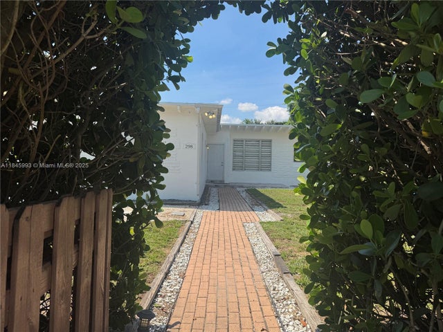 5 of 30 - 298 Nw 105th St, Miami, FL