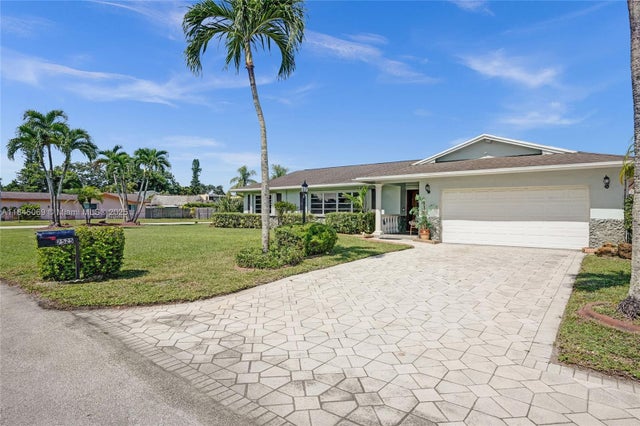 3 of 64 - 2525 Sw 86th Ave, Davie, FL