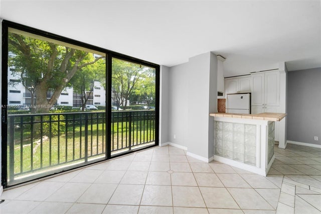 3 of 20 - 16919 N Bay Rd 115, Sunny Isles Beach, FL