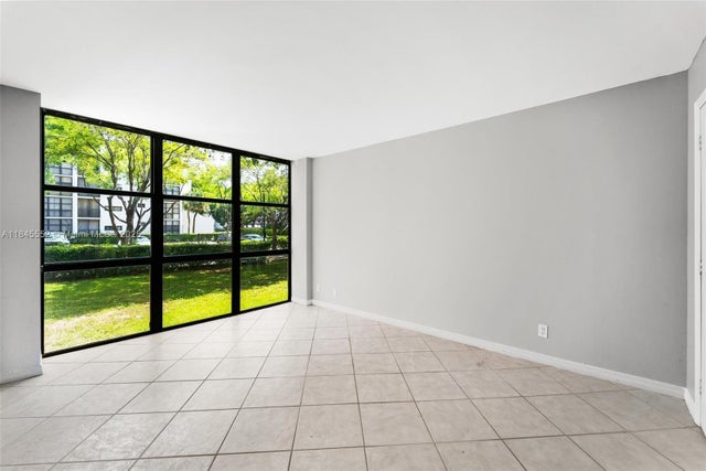 5 of 20 - 16919 N Bay Rd 115, Sunny Isles Beach, FL