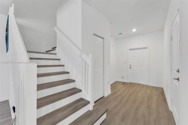 5 of 31 - 10111 Sw 231st Ln, Miami, FL