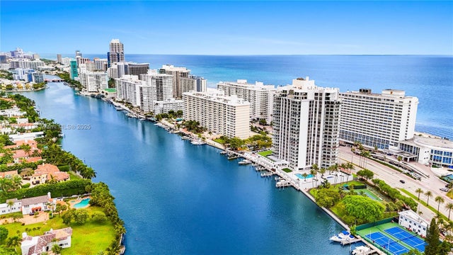 2 of 78 - 5500 Collins Ave 1502, Miami Beach, FL