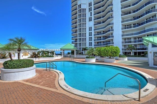 5 of 37 - 16711 Collins Ave 602, Sunny Isles Beach, FL