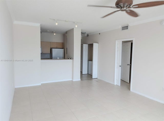 616 Clearwater Park Rd 1003, West Palm Beach