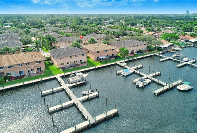 3 of 95 - 2727 Treasure Cove Cir 2727, Dania Beach, FL