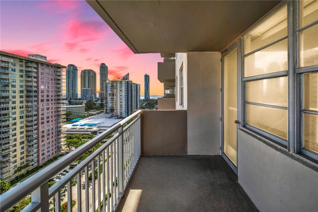 2 of 35 - 250 174th St 1709, Sunny Isles Beach, FL