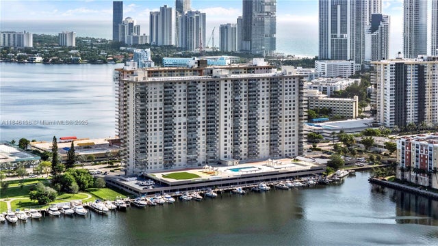 5 of 35 - 250 174th St 1709, Sunny Isles Beach, FL