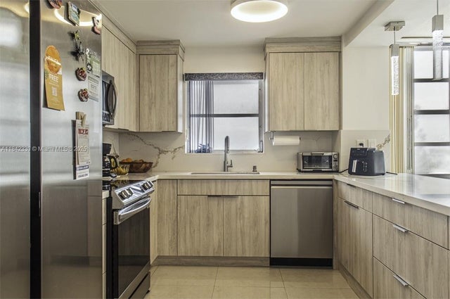 2 of 16 - 2780 Ne 183rd St 1001, Aventura, FL