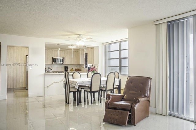 4 of 16 - 2780 Ne 183rd St 1001, Aventura, FL