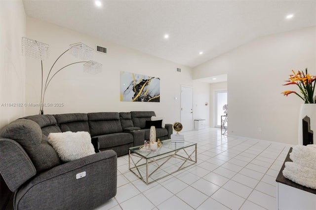 3 of 24 - 12340 Sw 144th Ter, Miami, FL