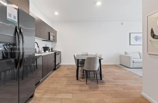 3 of 16 - 398 Ne 5th Street 1719, Miami, FL