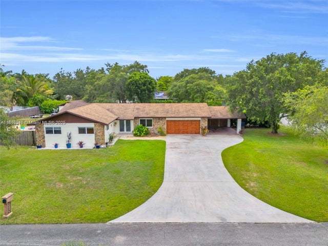 4 of 32 - 19520 Sw 307th St, Homestead, FL