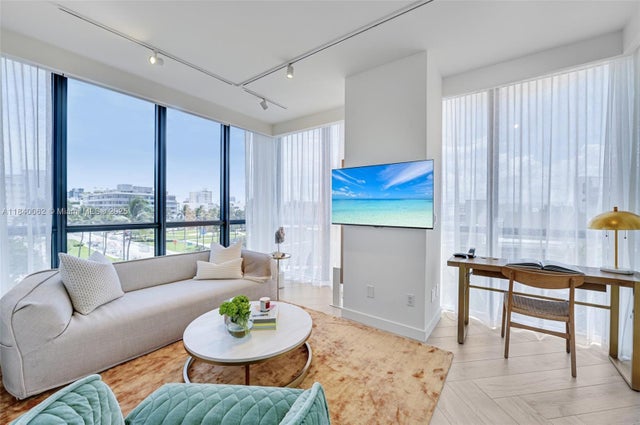 2 of 31 - 2201 Collins Ave 401, Miami Beach, FL